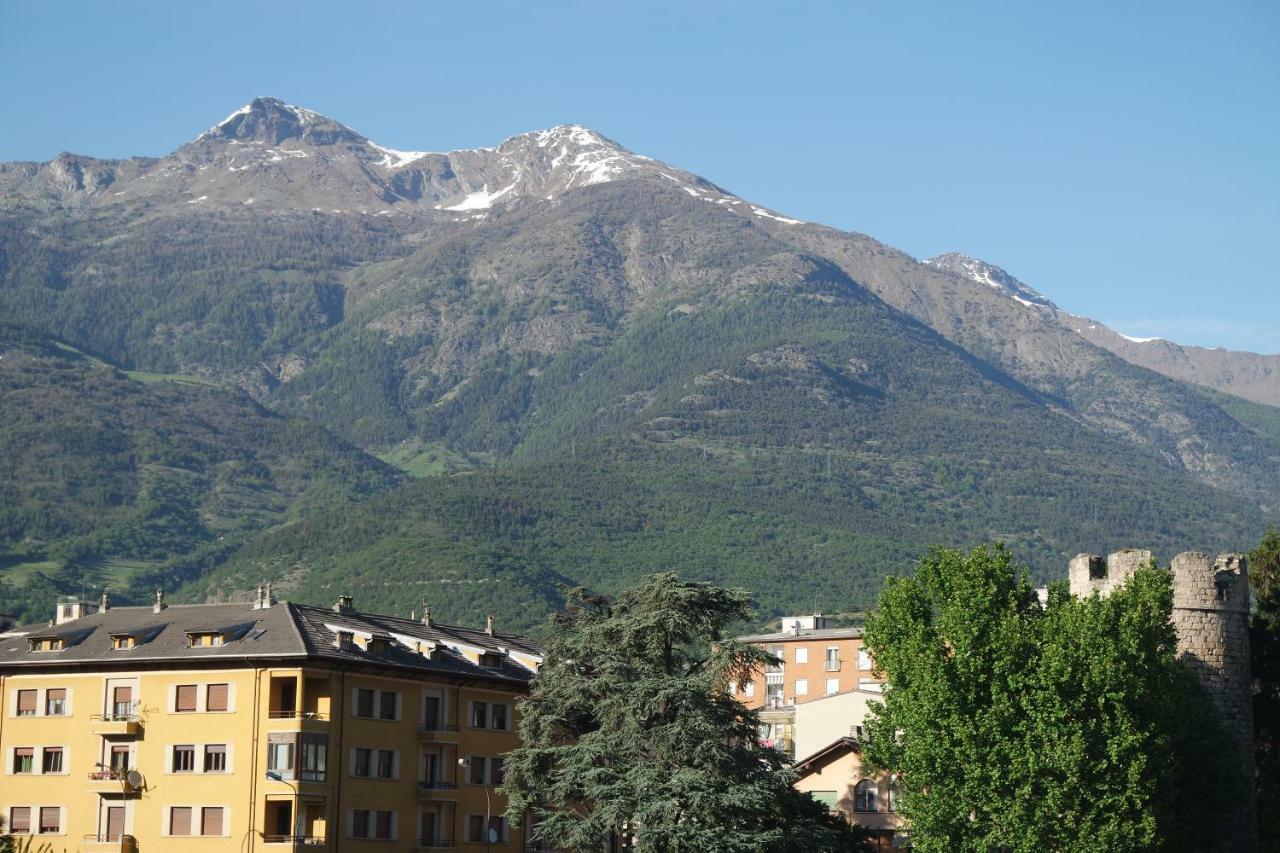 Appartamento A 100 Metri Da Piazza Della Repubblica Aria Condizionata Aosta Exterior photo